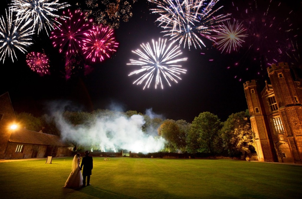 Купить свадебный фейерверк в Киеве и с доставкой по всей Украине