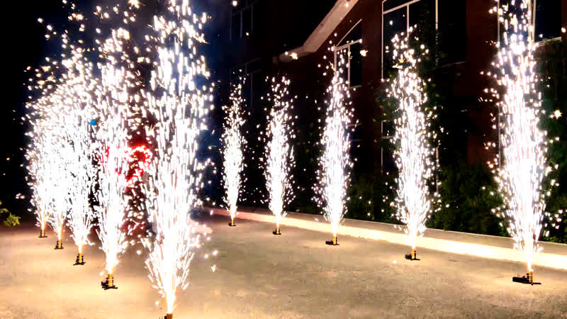 Запуск сценических (холодных) фонтанов в Киеве и Киевской области