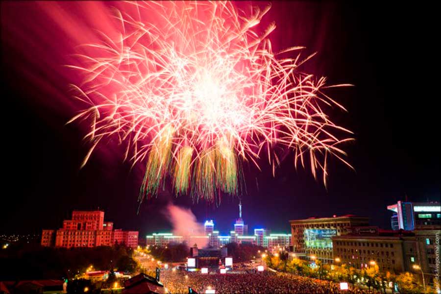 Фейерверки, салюты и пиротехника в Харькове и Харьковской области